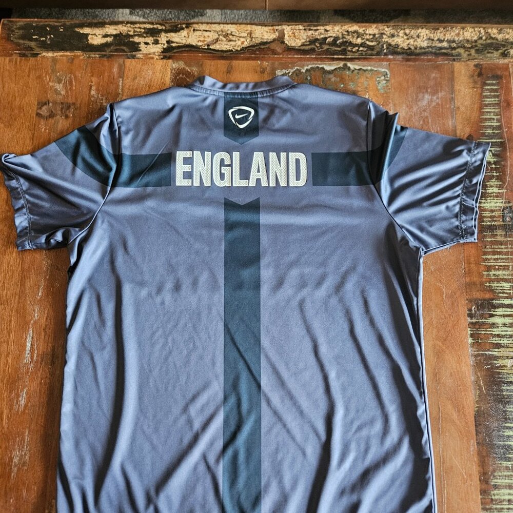 Nike England “Vauxhall” Training Jersey — Men’s XL - Picture 4 of 4